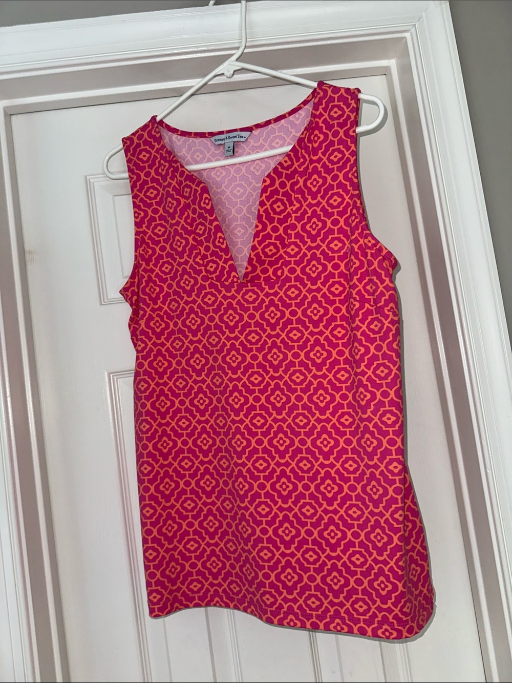 Sunsets & sweet tea sleeveless top